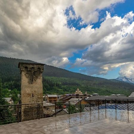 Guesthouse David Zhorzholiani Местия Екстериор снимка