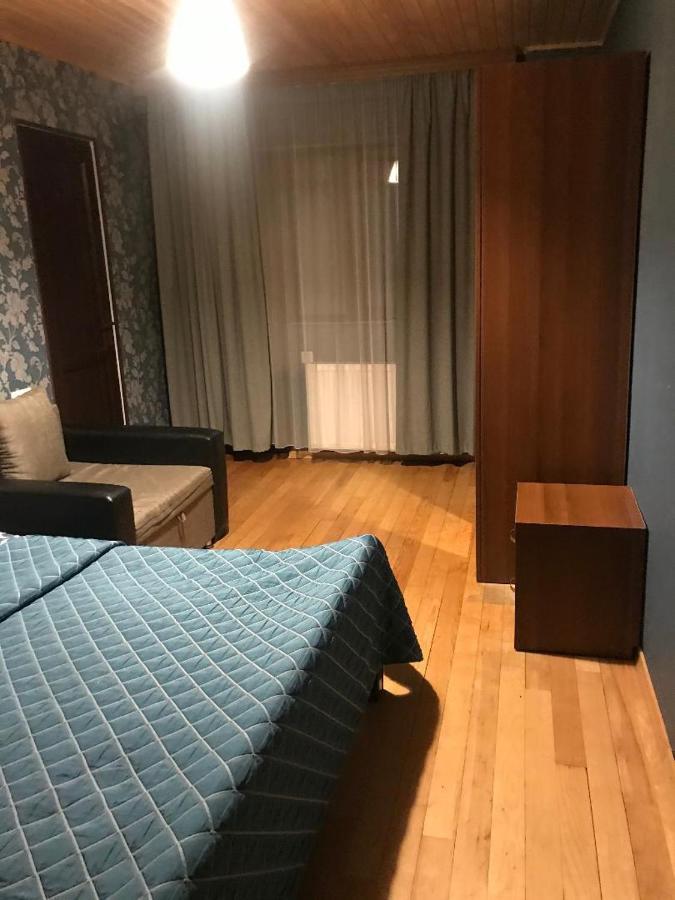 Guesthouse David Zhorzholiani Местия Екстериор снимка