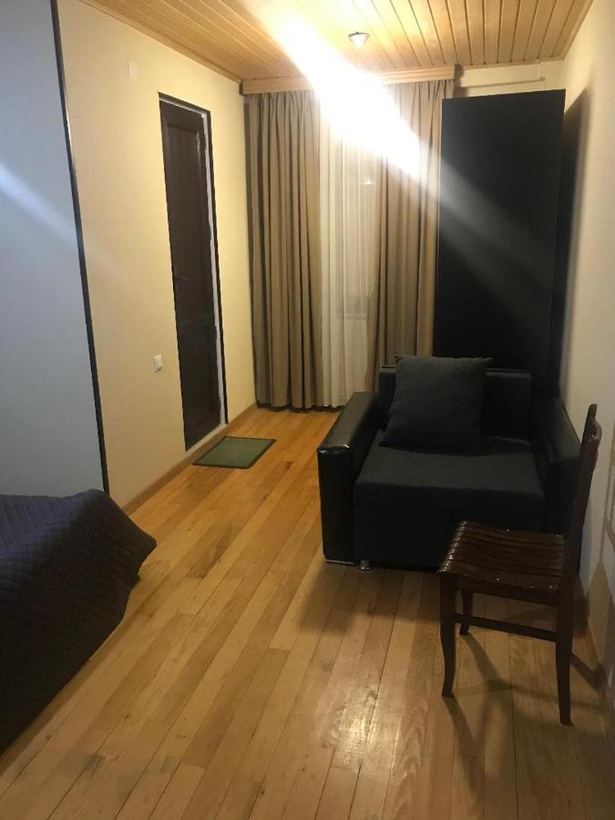 Guesthouse David Zhorzholiani Местия Екстериор снимка