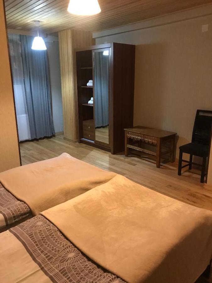 Guesthouse David Zhorzholiani Местия Екстериор снимка
