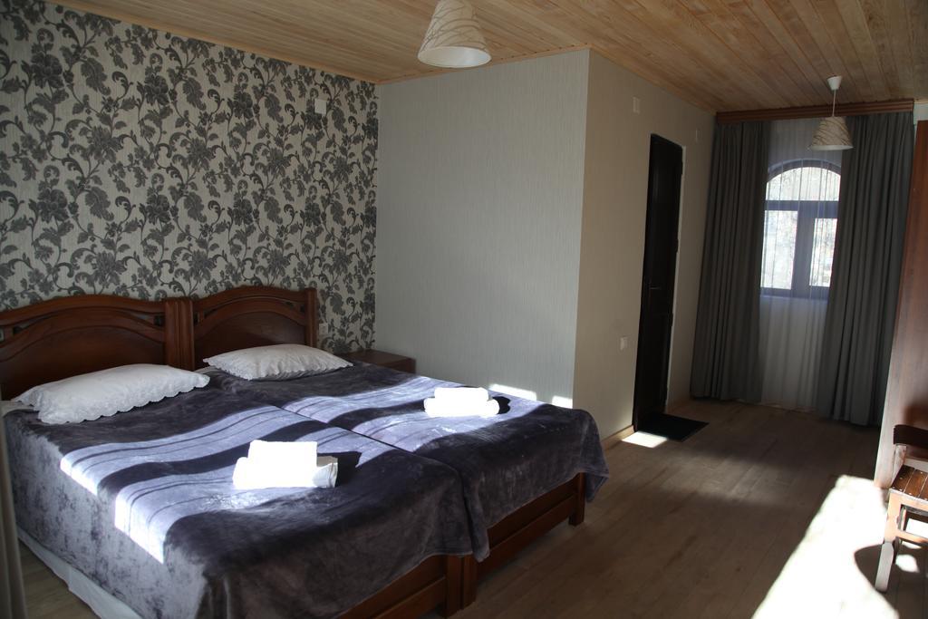 Guesthouse David Zhorzholiani Местия Стая снимка