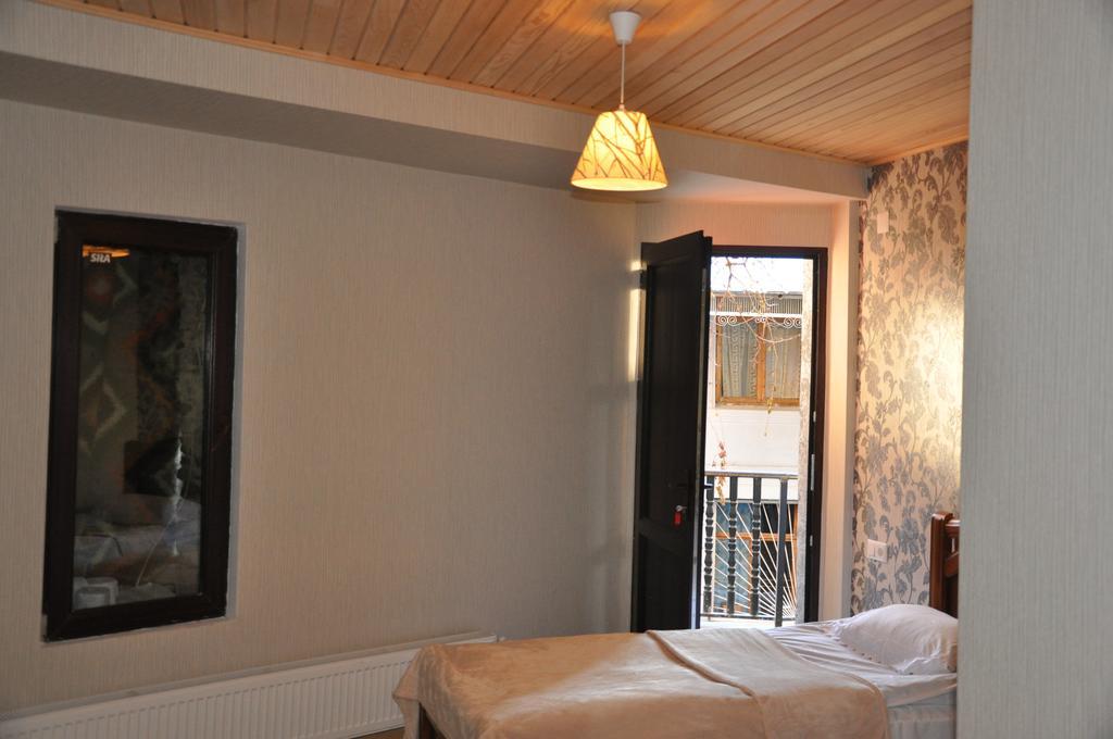 Guesthouse David Zhorzholiani Местия Стая снимка