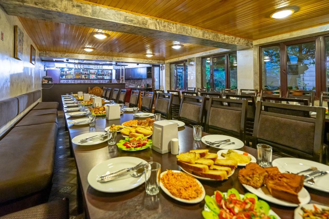 Guesthouse David Zhorzholiani Местия Екстериор снимка