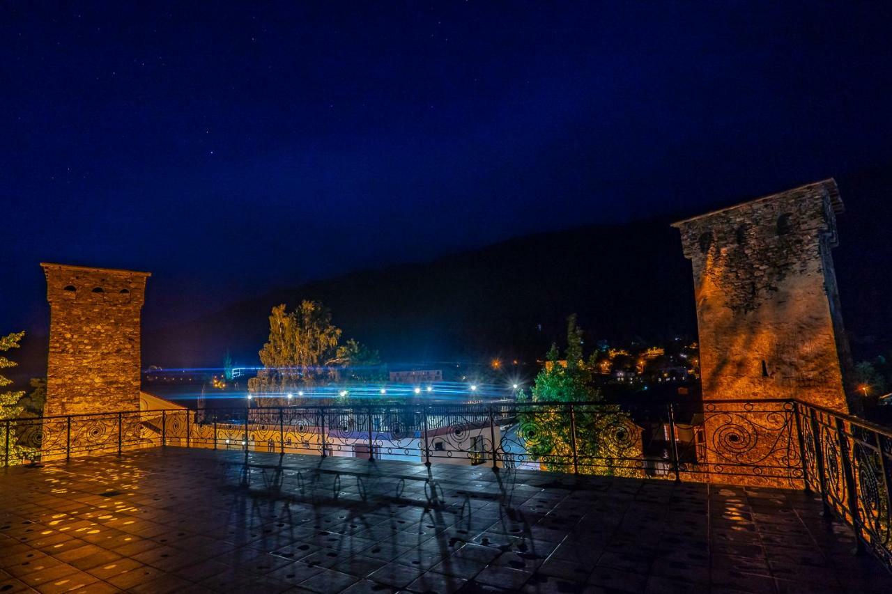 Guesthouse David Zhorzholiani Местия Екстериор снимка